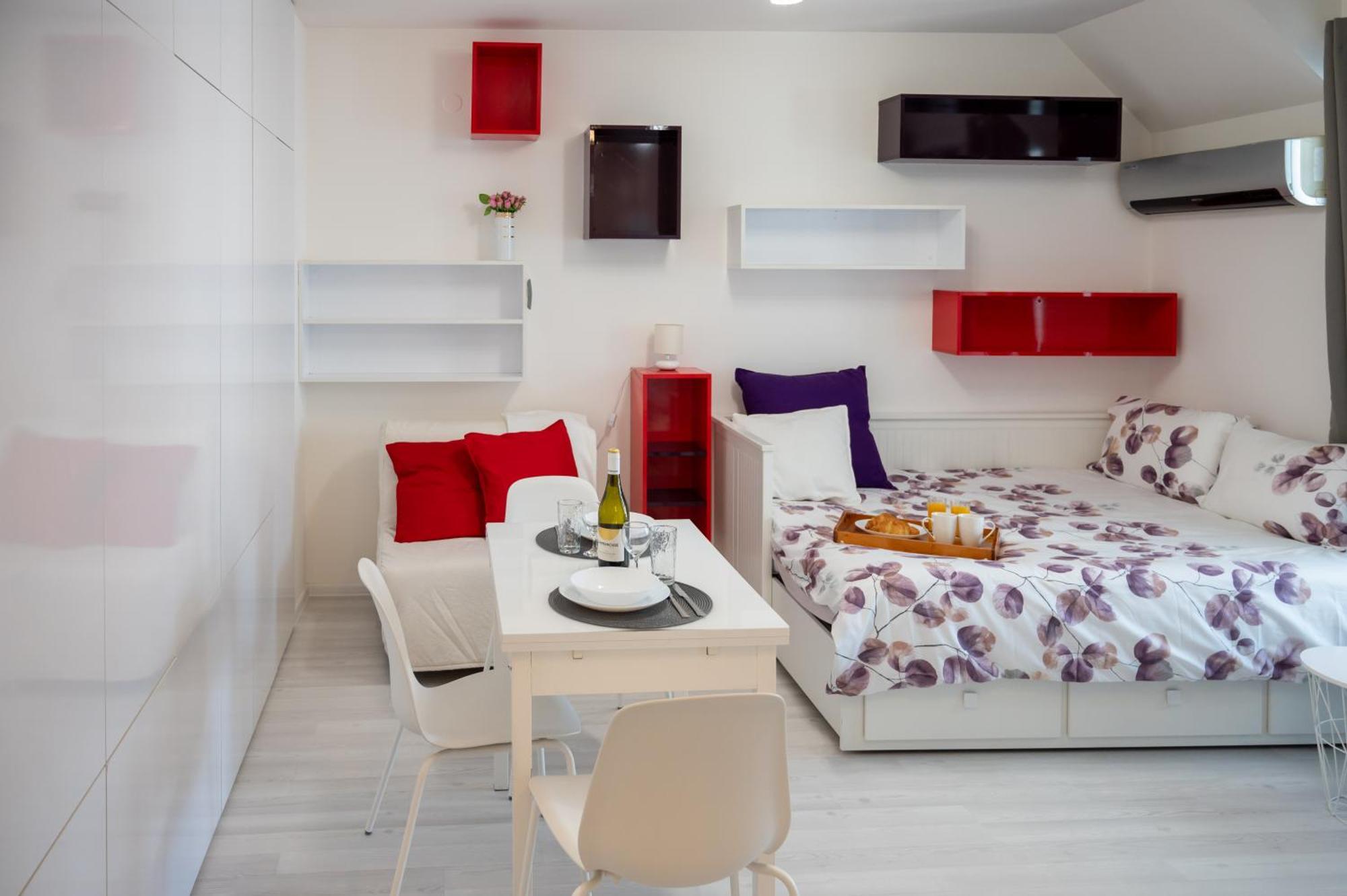 Апартаменти Colorful Studio With Balcony - Free Parking Софія Екстер'єр фото